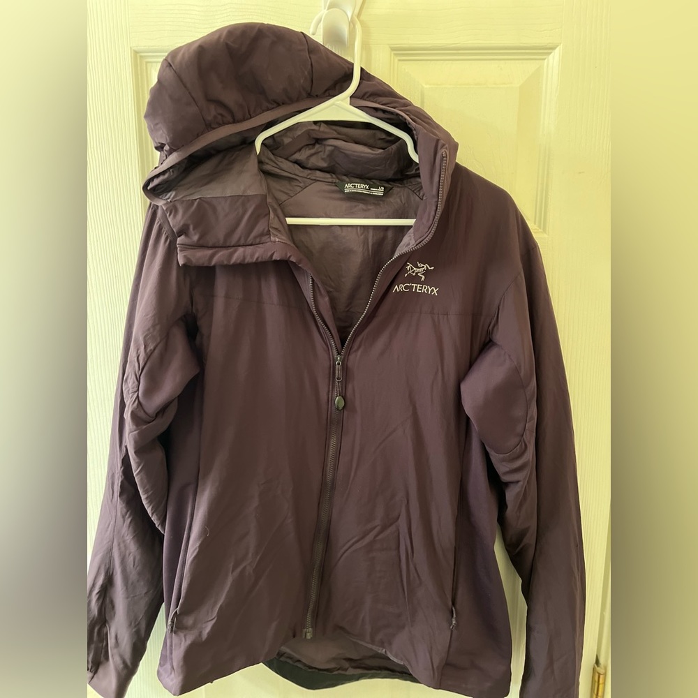 Arc’teryx Atom Lt dark purple “Dimma” women’s hoody